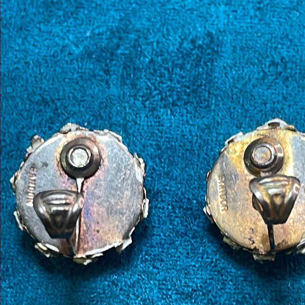 Vintage Sandoe Clip On Earrings - Picture 6 of 7